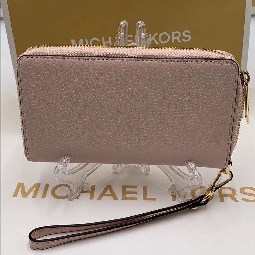 Michael Kors Jet Set Travel Phone Wallet Wristlet